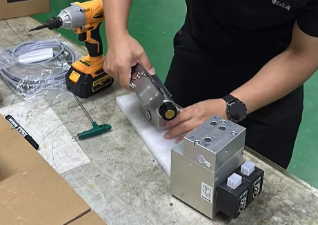 博揚工程師成功組裝并檢測組合閥，彰顯專業(yè)實力確保品質(zhì)